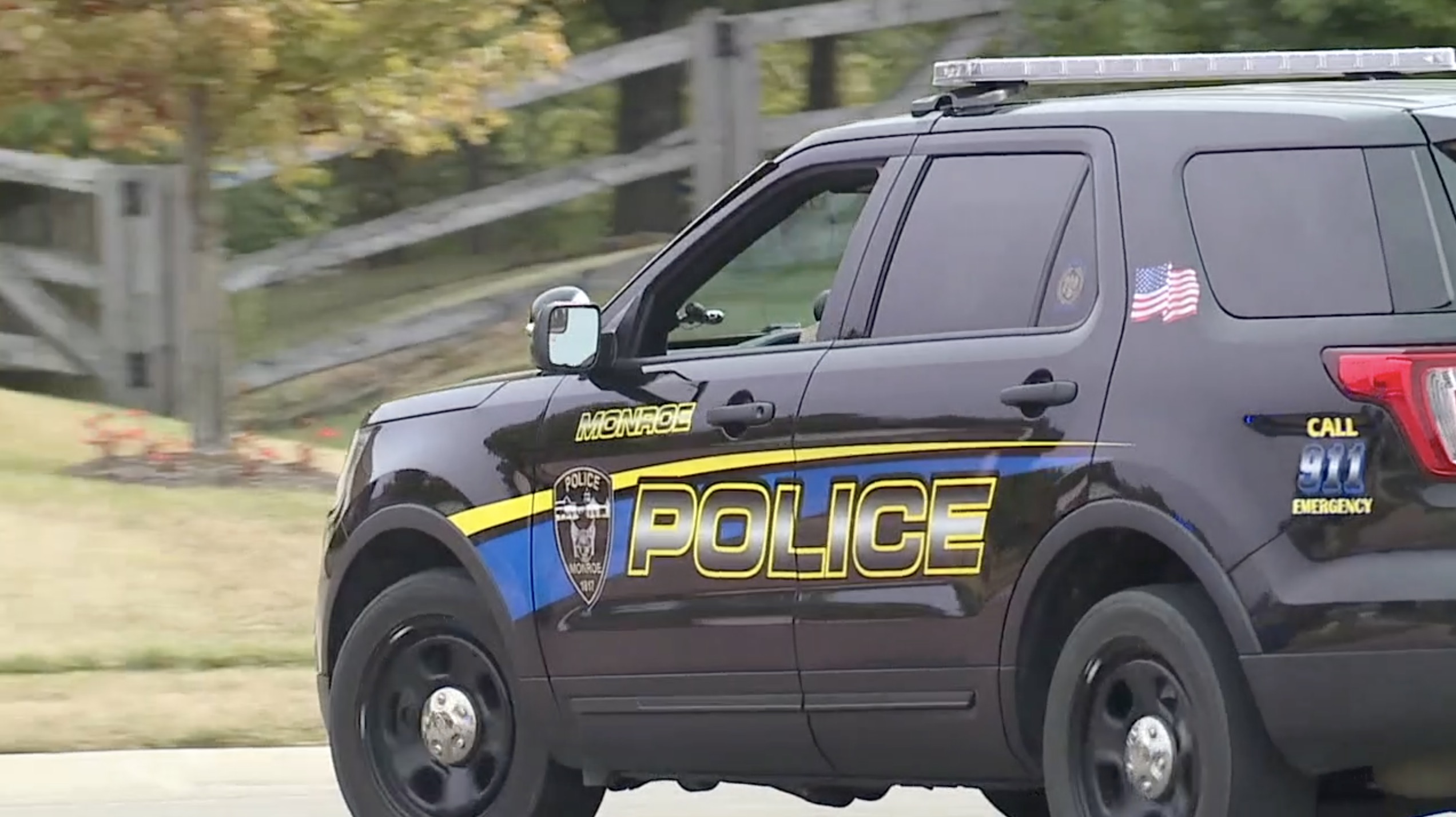 Monroe police officer shoots dog while responding to burglary call - Vimarsana News